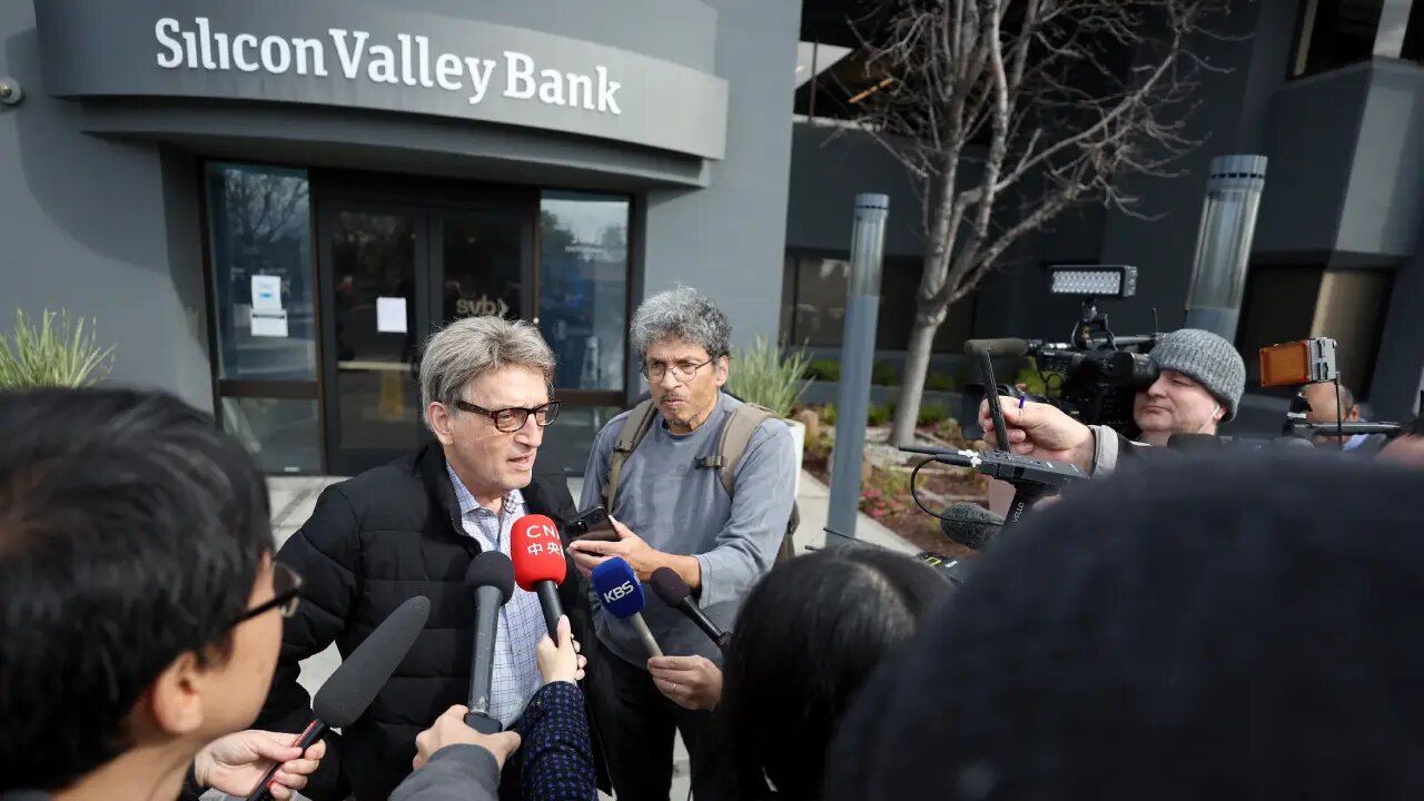 Introduction to Silicon Valley Bank Collapse Explained: What You Need to Know.